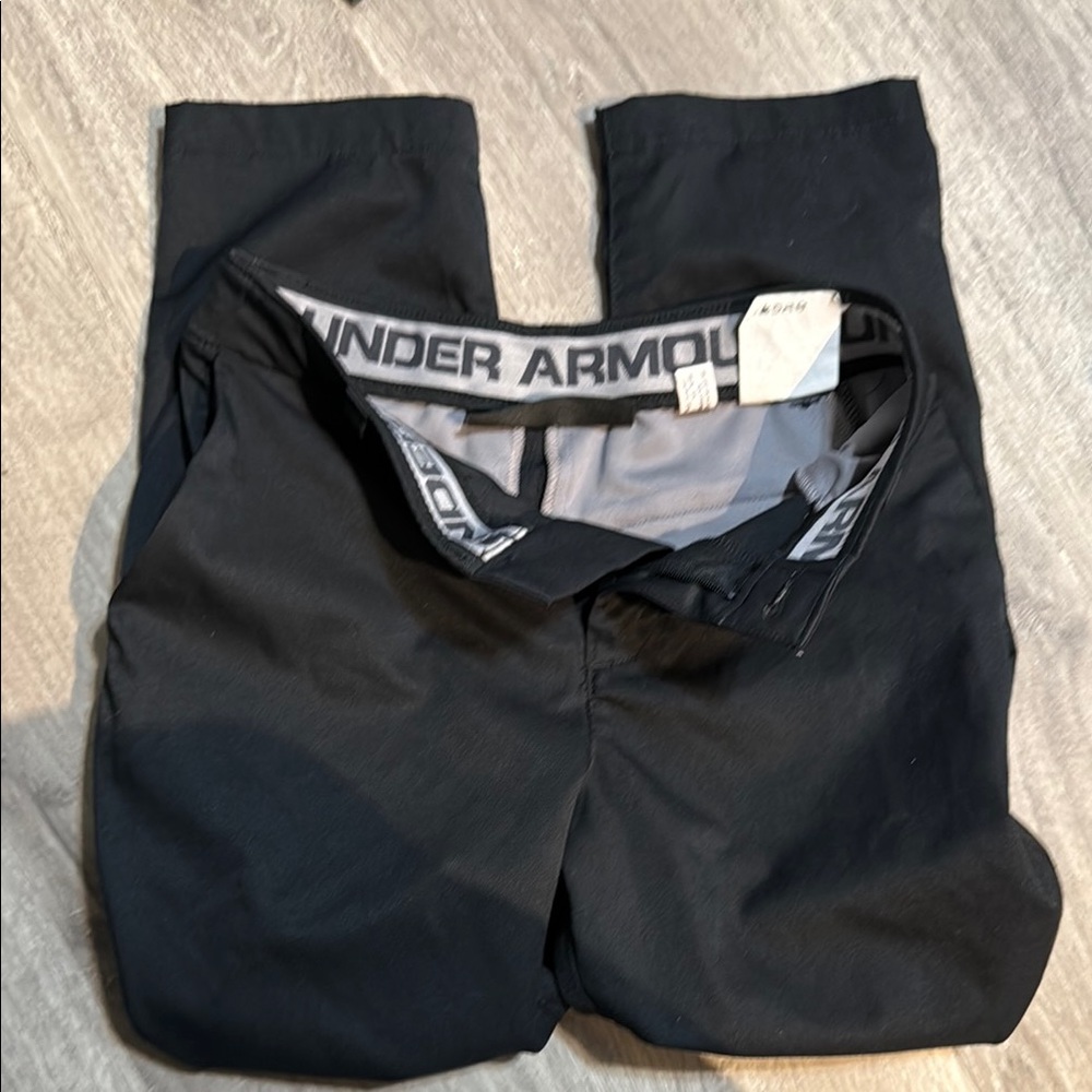 Under Armour boys golf pants
